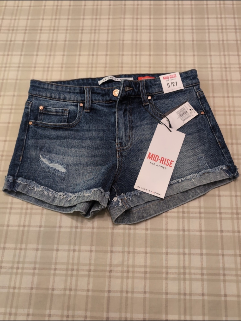 Celebrity Pink Mid-Rise Denim Shorts - Dark Blue Wash Size 5/27